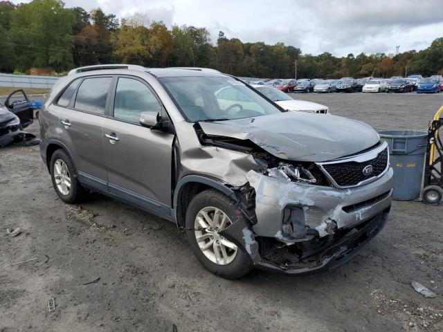 KIA SORENTO LX 2015 with VIN 5XYKT4A69FG620178 - Photo from auction