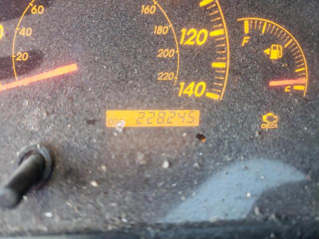 Photo 8 from auction – 2005 TOYOTA CAMRY LE with VIN 4T1BE32K15U522528