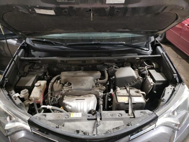 Photo 7 from auction – 2017 TOYOTA RAV4 LE with VIN JTMBFREV8HJ144997
