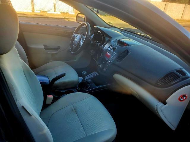 Photo 5 from auction – 2010 KIA FORTE LX with VIN KNAFT4A27A5854297
