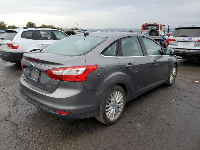 Photo 4 from auction – 2012 FORD FOCUS SEL with VIN 1FAHP3H23CL419362