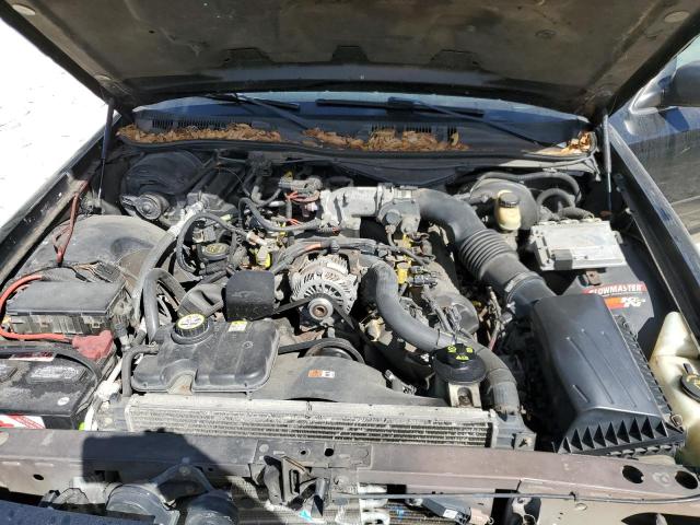 Photo 7 from auction – 2005 FORD CROWN VICT with VIN 2FDFP74W35X128151