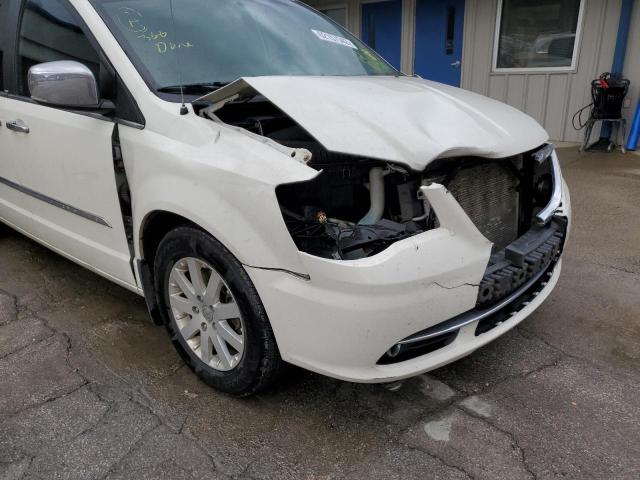 Photo 9 from auction – 2012 CHRYSLER TOWN & COU with VIN 2C4RC1CG7CR368702