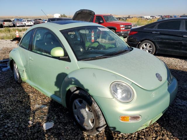 VOLKSWAGEN NEW BEETLE 2000 with VIN 3VWDD21C8YM494365 - Photo from auction