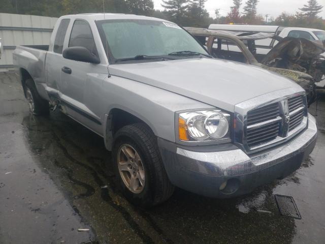 DODGE DAKOTA SLT 2005 with VIN 1D7HW42K75S128096 - Photo from auction