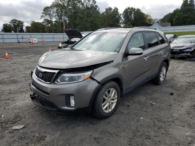 Photo 2 from auction – 2015 KIA SORENTO LX with VIN 5XYKT4A69FG620178