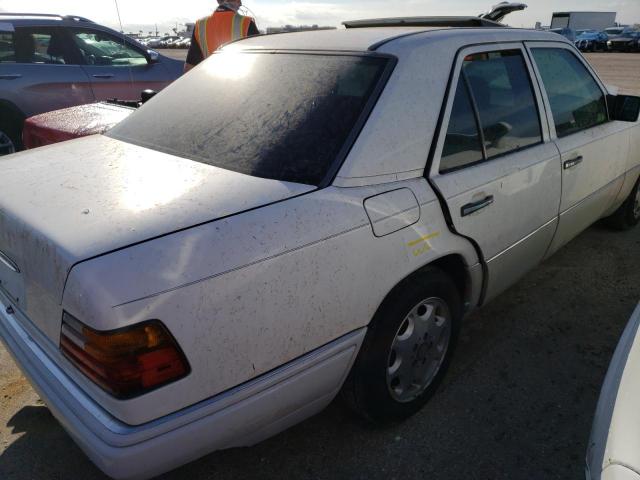 Photo 9 from auction – 1994 MERCEDES-BENZ E 320 with VIN WDBEA32EXRC094900
