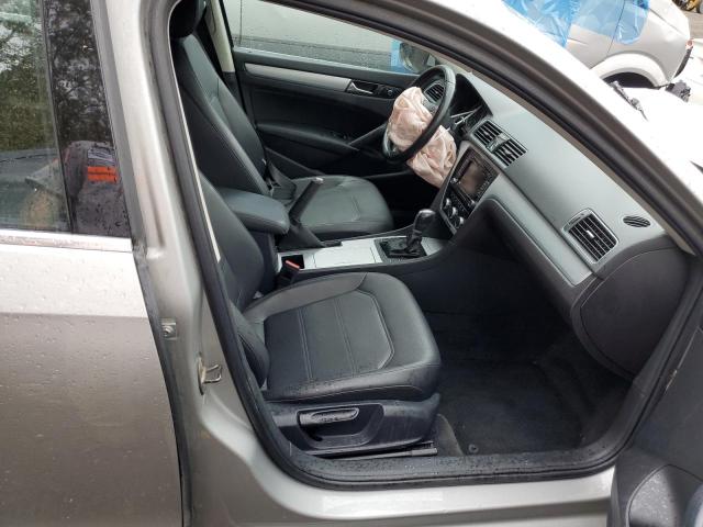 Photo 5 from auction – 2012 VOLKSWAGEN PASSAT SE with VIN 1VWBP7A35CC004700