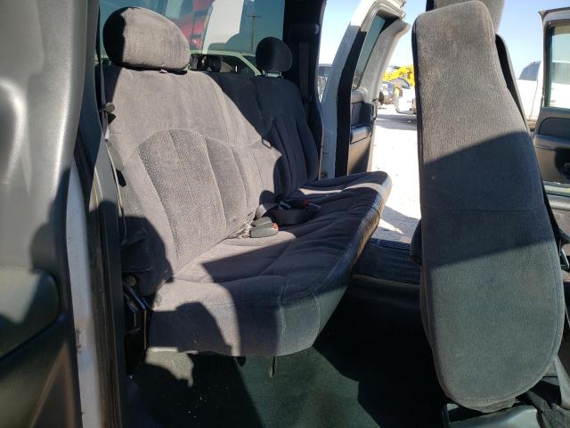Photo 6 from auction – 2002 CHEVROLET SILVERADO with VIN 2GCEC19T021162430