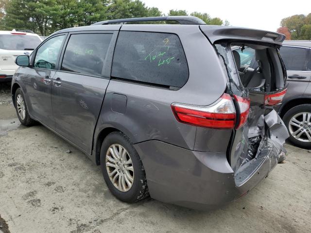 Photo 3 from auction – 2017 TOYOTA SIENNA XLE with VIN 5TDYZ3DC7HS835259