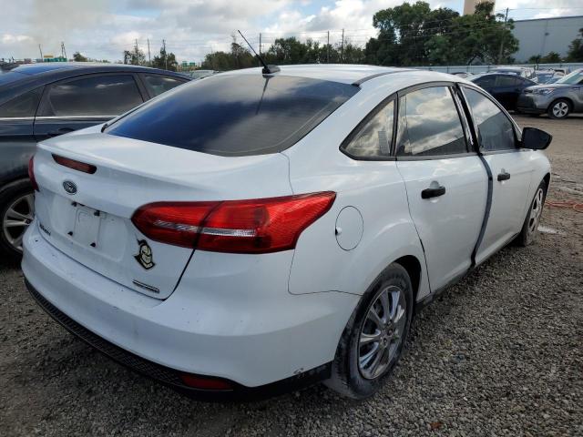 Photo 4 from auction – 2015 FORD FOCUS S with VIN 1FADP3E23FL318037