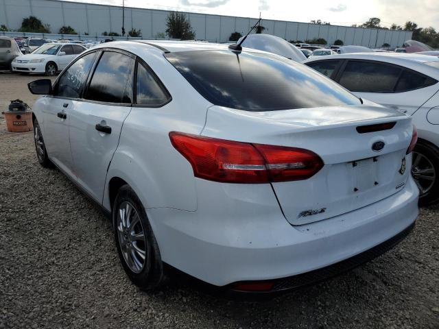 Photo 3 from auction – 2015 FORD FOCUS S with VIN 1FADP3E23FL318037