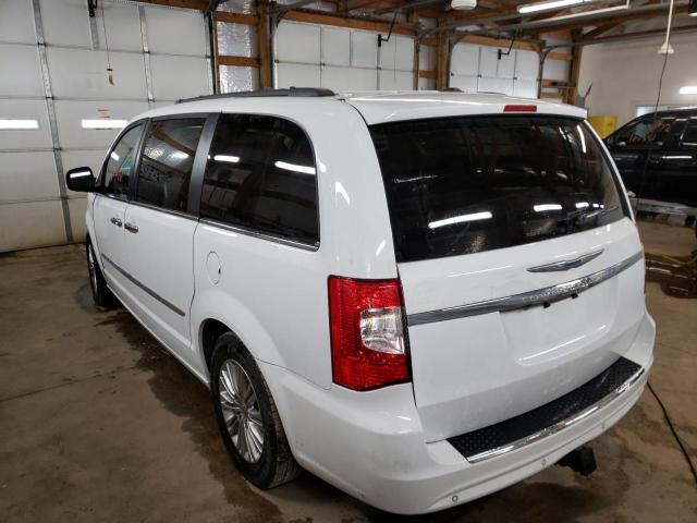 Photo 3 from auction – 2016 CHRYSLER TOWN & COU with VIN 2C4RC1CG6GR284683