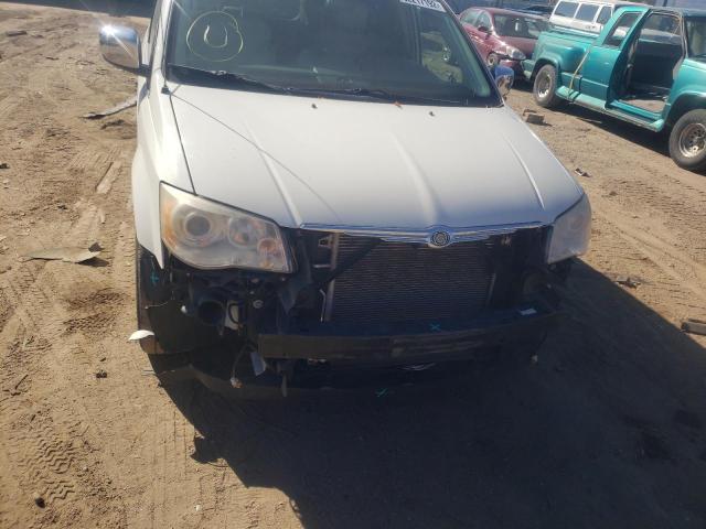 Photo 9 from auction – 2010 CHRYSLER TOWN & COU with VIN 2A4RR6DX9AR151380