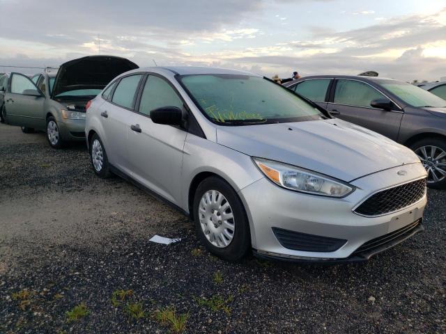 FORD FOCUS S 2015 with VIN 1FADP3E2XFL349298 - Photo from auction