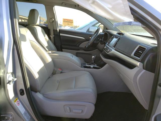 Photo 5 from auction – 2018 TOYOTA HIGHLANDER with VIN 5TDKZRFH2JS530078