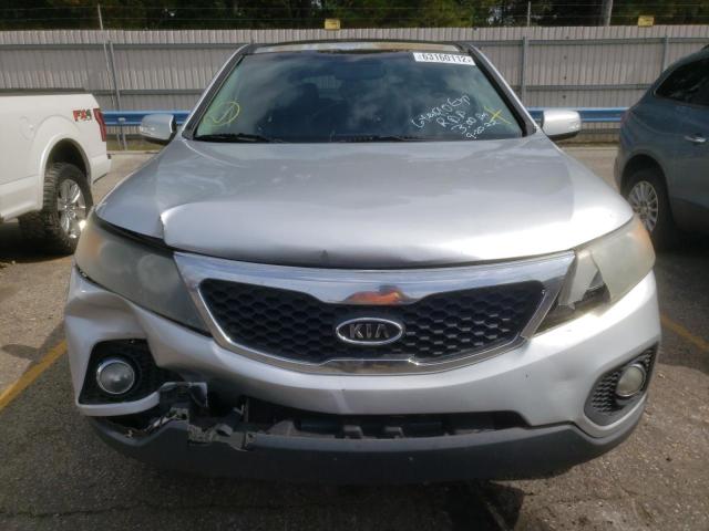 Photo 9 from auction – 2011 KIA SORENTO EX with VIN 5XYKUDA23BG024410