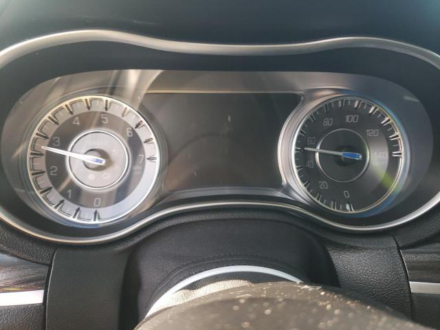 Photo 8 from auction – 2019 CHRYSLER 300 TOURIN with VIN 2C3CCAAG4KH548141