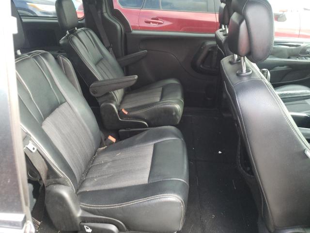 Photo 6 from auction – 2016 CHRYSLER TOWN & COU with VIN 2C4RC1HG3GR113480