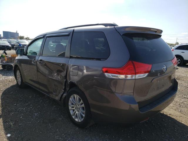 Photo 3 from auction – 2013 TOYOTA SIENNA XLE with VIN 5TDYK3DC4DS291186
