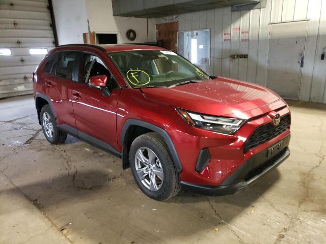 TOYOTA RAV4 XLE 2022 with VIN JTMP1RFV6ND086725 - Photo from auction