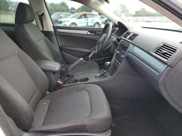 Photo 5 from auction – 2014 VOLKSWAGEN PASSAT S with VIN 1VWAS7A39EC096892