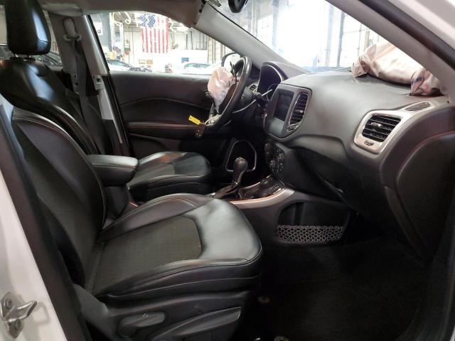 Photo 5 from auction – 2017 JEEP COMPASS LA with VIN 3C4NJDBB1HT640001