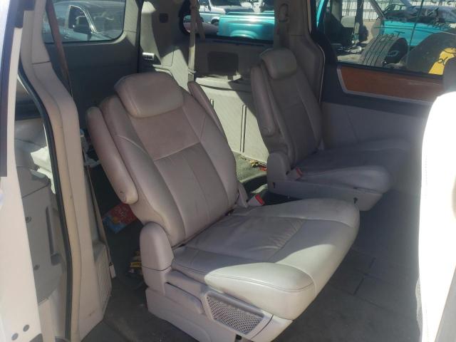 Photo 6 from auction – 2010 CHRYSLER TOWN & COU with VIN 2A4RR6DX9AR151380