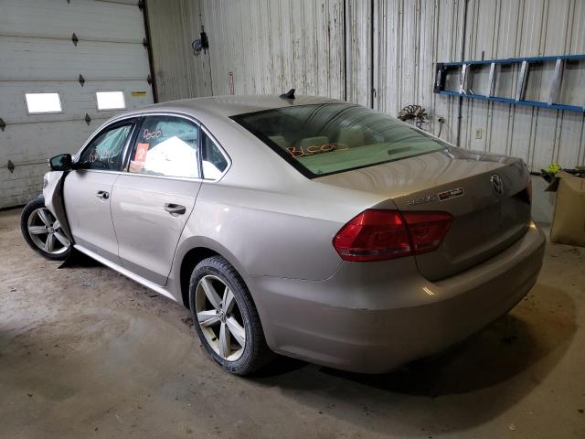 Photo 3 from auction – 2015 VOLKSWAGEN PASSAT S with VIN 1VWAT7A37FC076154