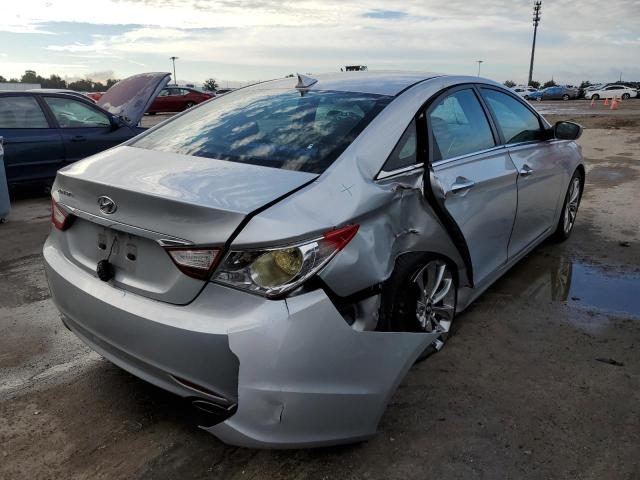 Photo 4 from auction – 2012 HYUNDAI SONATA SE with VIN 5NPEC4AC5CH407980