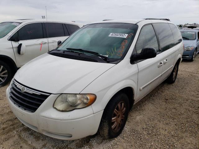 Photo 2 from auction – 2006 CHRYSLER TOWN & COU with VIN 2A4GP54L56R766374