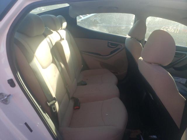 Photo 6 from auction – 2016 HYUNDAI ELANTRA SE with VIN 5NPDH4AE9GH672227