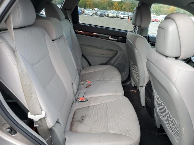 Photo 6 from auction – 2015 KIA SORENTO LX with VIN 5XYKT4A69FG620178