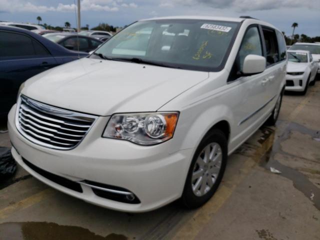 Photo 2 from auction – 2013 CHRYSLER TOWN & COU with VIN 2C4RC1BG4DR540543