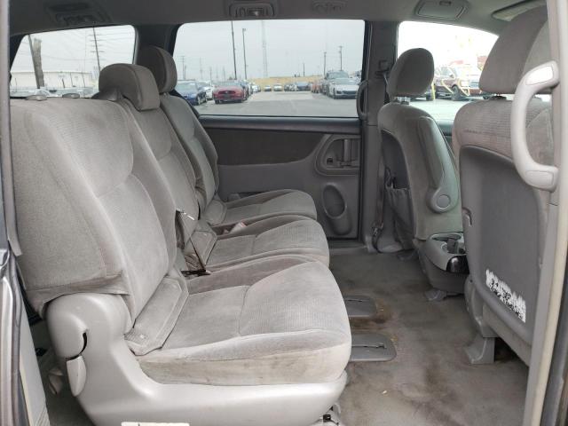 Photo 11 from auction – 2004 TOYOTA SIENNA CE with VIN 5TDZA23CX4S211716