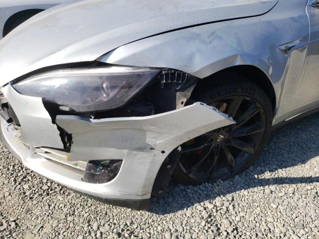 Photo 9 from auction – 2016 TESLA MODEL S with VIN 5YJSA1E22GF131660