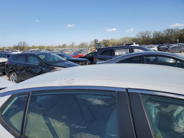 Photo 10 from auction – 2015 KIA OPTIMA LX with VIN 5XXGM4A76FG417572