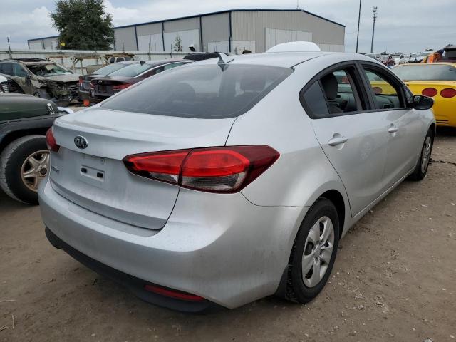 Photo 4 from auction – 2017 KIA FORTE LX with VIN 3KPFK4A73HE055763