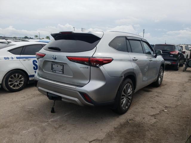 Photo 4 from auction – 2021 TOYOTA HIGHLANDER with VIN 5TDEBRCH2MS020825