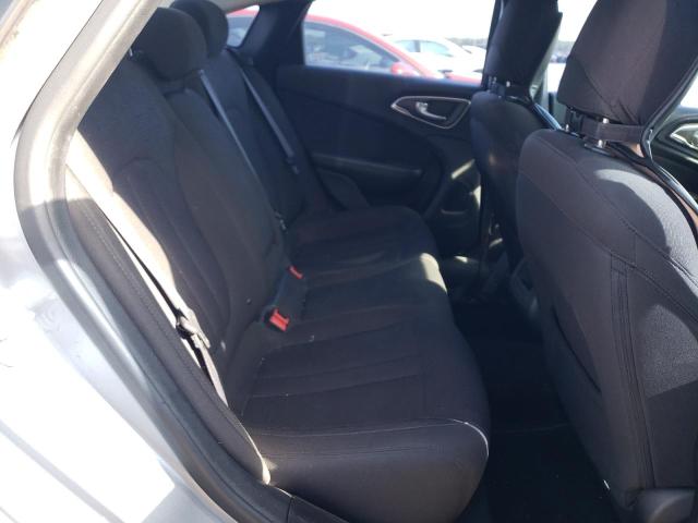 Photo 6 from auction – 2015 CHRYSLER 200 LIMITE with VIN 1C3CCCAG5FN731427