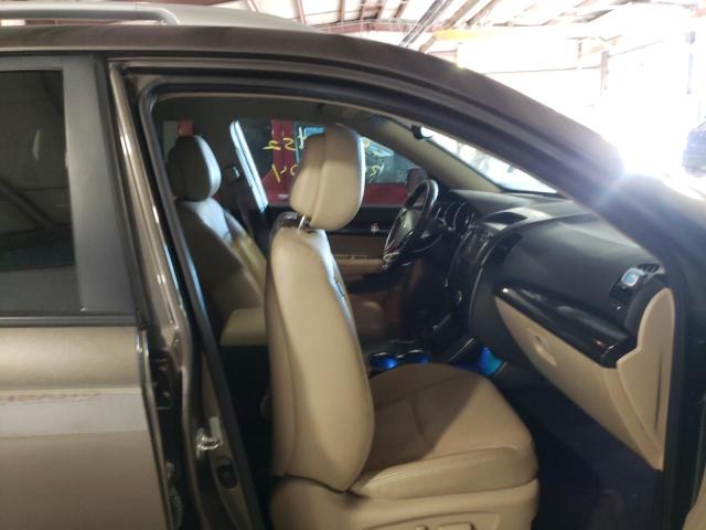 Photo 5 from auction – 2013 KIA SORENTO EX with VIN 5XYKUDA60DG324332
