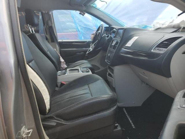 Photo 5 from auction – 2015 CHRYSLER TOWN & COU with VIN 2C4RC1BG7FR645306