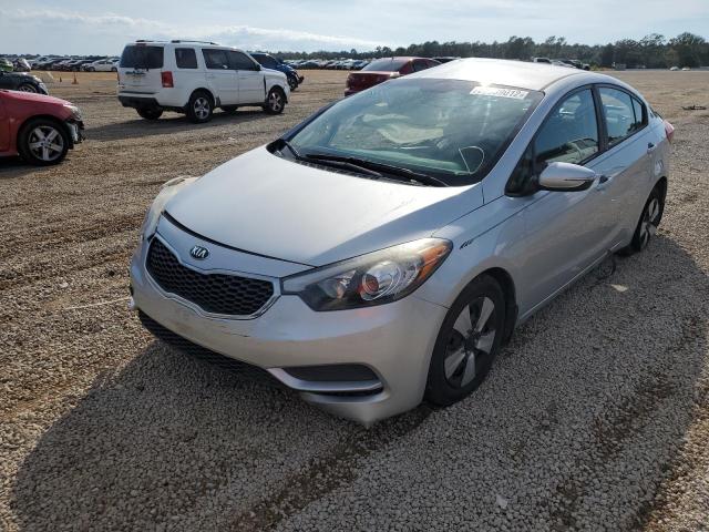 Photo 2 from auction – 2016 KIA FORTE LX with VIN KNAFX4A65G5517210