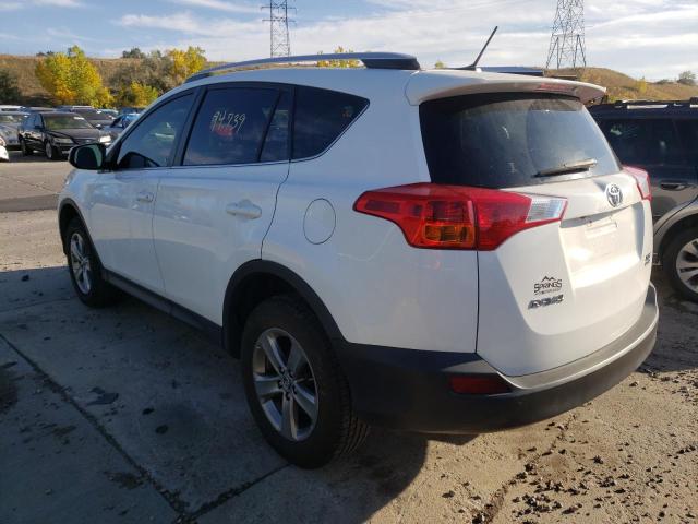 Photo 3 from auction – 2015 TOYOTA RAV4 XLE with VIN JTMRFREV7FD173045