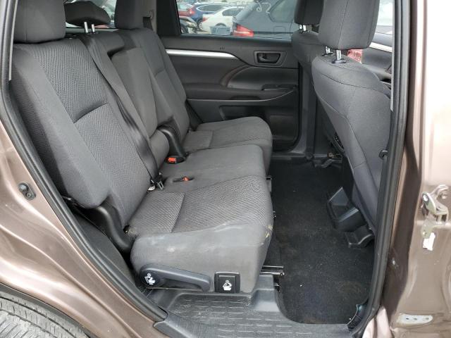 Photo 6 from auction – 2019 TOYOTA HIGHLANDER with VIN 5TDZZRFH4KS355459