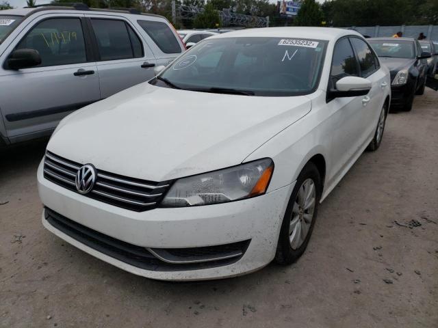 Photo 2 from auction – 2014 VOLKSWAGEN PASSAT S with VIN 1VWAP7A37EC007855