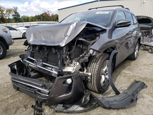 Photo 2 from auction – 2017 TOYOTA HIGHLANDER with VIN 5TDDZRFH6HS425014