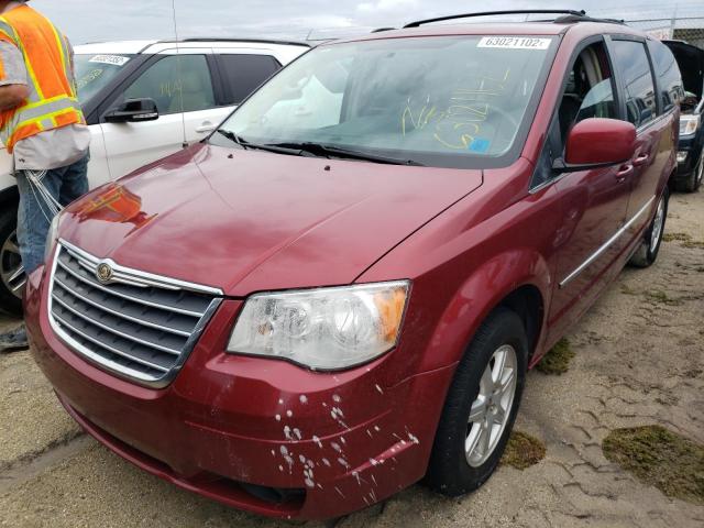 Photo 2 from auction – 2010 CHRYSLER TOWN & COU with VIN 2A4RR8D1XAR480919