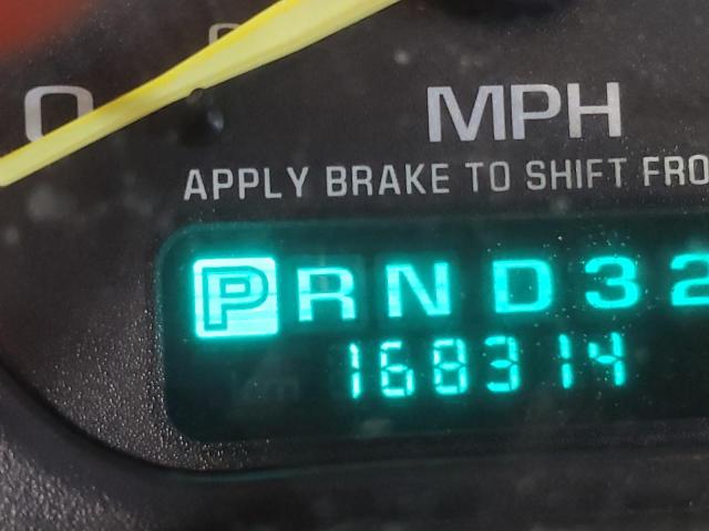 Photo 8 from auction – 2000 CHEVROLET SILVERADO with VIN 1GCEC19V9YZ144042