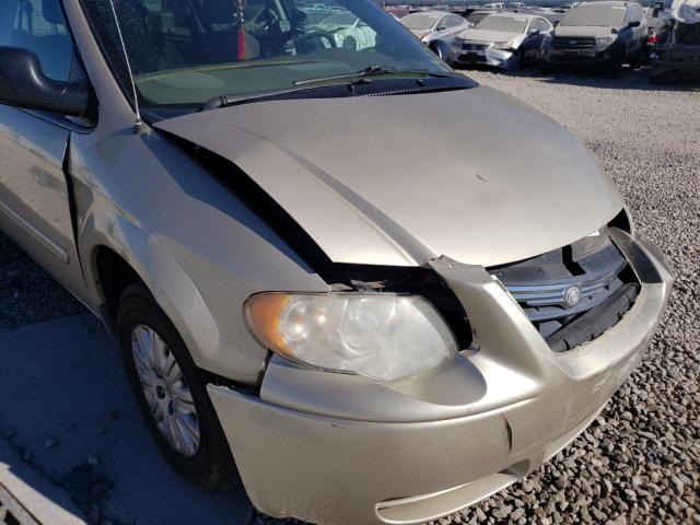 Photo 9 from auction – 2006 CHRYSLER TOWN & COU with VIN 1A4GP44R96B753074
